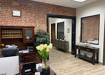 Riverside Personal Injury Lawyers Dani Mouri - HANSON & MOURI LAW