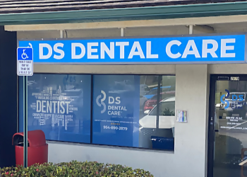 Dania Santana - DS DENTAL CARE - Davie, FL Dentists - Clinic Exterior Image