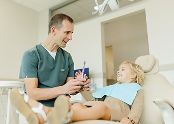 Austin Kids Dentists Daniel Johnson, DDS - CENTRAL PARK PEDIATRIC DENTISTRY