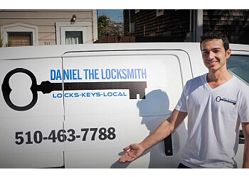 Oakland locksmith Daniel The Locksmith