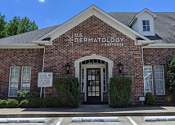 Grand Prairie Dermatologists Daniel Walker, MD, FAAD - U.S. DERMATOLOGY PARTNERS GRAPEVINE