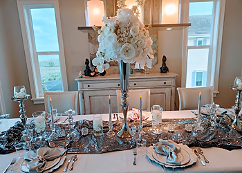 Daniel's Dining - Gainesville, FL Caterers - Table Setup Image