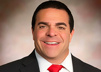 Darryl Isaacs - ISAACS & ISAACS Darryl Isaacs - Lexington, KY Personal Injury Lawyers - Lawyer Portrait Image
