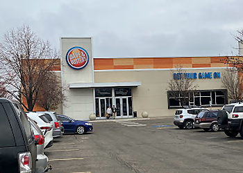 Boise City Sports Bars Dave & Buster's