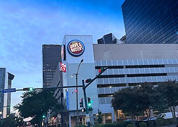 New Orleans Sports Bars Dave & Buster's