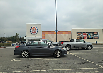 Manchester Sports Bars Dave & Buster's Manchester