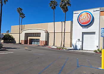 Torrance Sports Bars Dave & Buster's Torrance