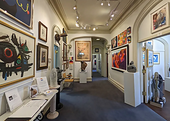 Milwaukee Art Galleries David Barnett Gallery