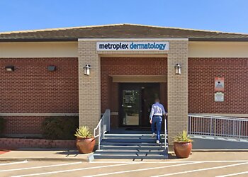 Arlington Dermatologists David Hensley, MD - METROPLEX DERMATOLOGY