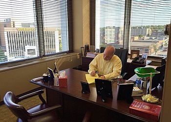 Sioux Falls Personal Injury Lawyers David J King - KING LAW FIRM, P.C.