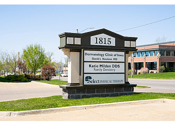 Cedar Rapids Dermatologists David L. Knutson, MD - DERMATOLOGY CLINIC OF IOWA PC