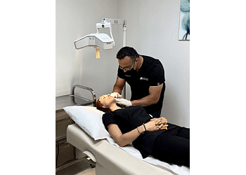 Pomona Dermatologists David Robles, MD, PhD - OAK TREE DERMATOLOGY