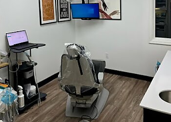 Nashville Cosmetic Dentists David Wickness, DMD, FAGD