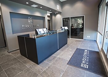 Corona Divorce Lawyers Dayn A. Holstrom - HOLSTROM, BLOCK & PARKE, APLC
