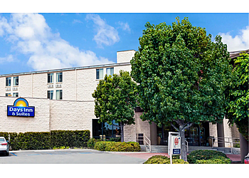 Days Inn & Suites by Wyndham Fullerton Days Inn & Suites by Wyndham Fullerton - Fullerton, CA Hotels - Hotel Exterior Image