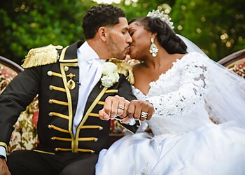 Memphis Wedding Photographers DeMarris Manns Photography