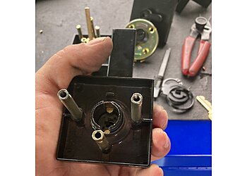 Orange Locksmiths Dean's Lock & Key