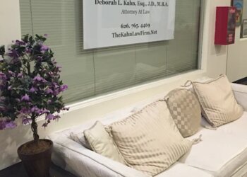 Pomona Estate Planning Lawyers Deborah L. Kahn, Esq. - THE KAHN LAW FIRM