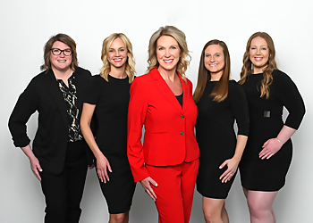 Cedar Rapids Real Estate Agents Debra Callahan - CALL CALLAHAN REAL ESTATE TEAM | REMAX CONCEPTS