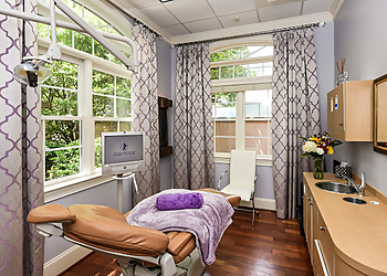 Atlanta Cosmetic Dentists Debra Gray King, DDS, FAACD - ATLANTA CENTER FOR COSMETIC DENTISTRY