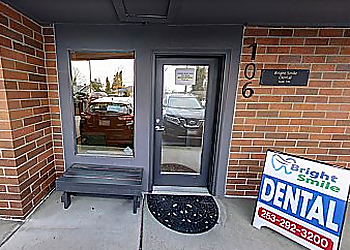 Tacoma Cosmetic Dentists De la Paz, DDS - BRIGHT SMILE DENTAL