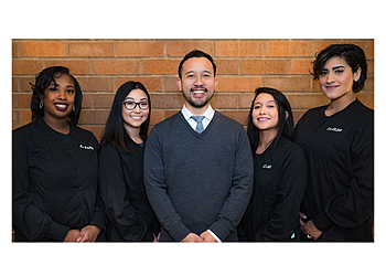 Tacoma Cosmetic Dentists De la Paz, DDS - BRIGHT SMILE DENTAL