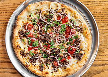 Delucca Gaucho Pizza & Wine Plano Plano Pizza Places image 1