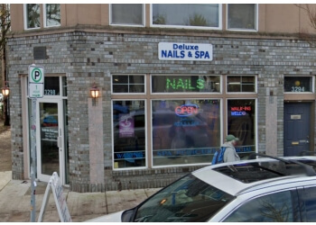 Portland nail salon Deluxe Nails & Spa