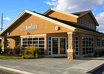 Boise City Cosmetic Dentists Dennis J. Garpetti, DDS, FAGD - LIFE SMILES FAMILY & COSMETIC DENTISTRY