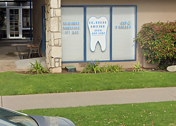 Chula Vista Dentists Derek M. Lichter, DDS