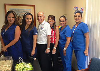 Chula Vista Dentists Derek M. Lichter, DDS