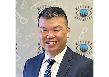 Derron Lee, OD - MIDTOWN OPTOMETRY Stockton Eye Doctors image 1