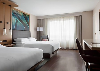 Des Moines Hotels Des Moines Marriott Downtown