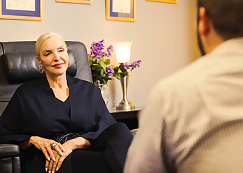 Diana Wright, Psy.D, LLC - MIND AND BODY COUNSELING ASSOCIATES - Reno, NV Marriage Counselors - Patient Consultation Image