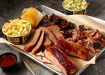 Dickey's Barbecue Pit St Petersburg St Petersburg Barbecue Restaurants image 1