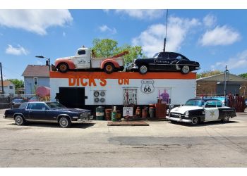 Dick's Towing 