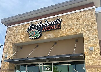 Grand Prairie Orthodontists Dipak Chudasama, DDS - ORTHODONTIC AVENUE