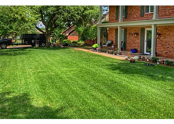 3 Best Lawn Care Services in Oklahoma - DiversifiedLawnServicesLLC OklahomaCity OK 1