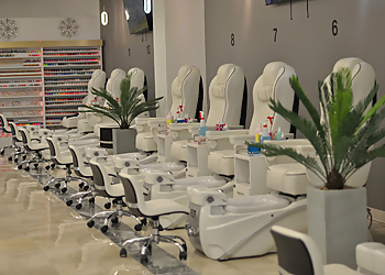 Dj Nails Spa - Rochester, NY Nail Salons - Salon Interior Image