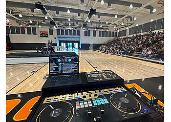 Oxnard Djs Dj Reign Supreme Oxnard Supreme Photobooths805