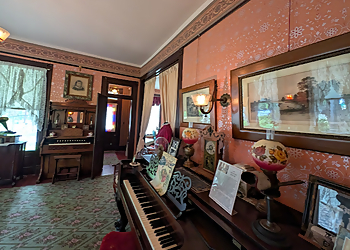 Glendale Landmarks Doctors House Museum & Gazebo