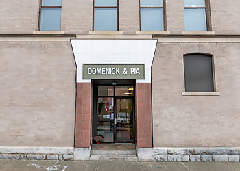 Waterbury Pizza Places Domenick & Pia Downtown Pizzeria