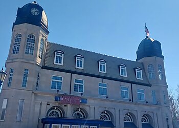 Cleveland Seafood Restaurants Don's Lighthouse Grille