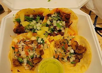 Omaha Food Trucks Dos De Oros Taco Truck