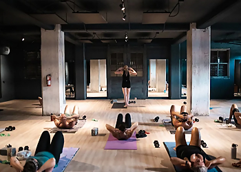 Dose Hot HIIT Pilates & Yoga - Memphis, TN Yoga Studios - Group Class Image