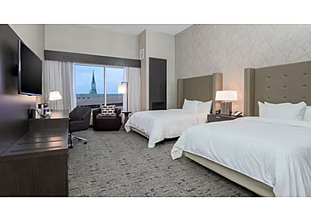 Evansville Hotels DoubleTree by Hilton Evansville