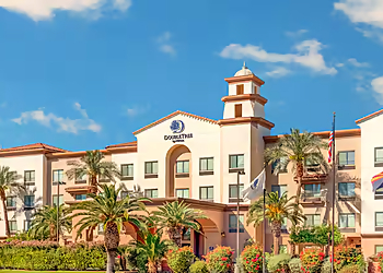 DoubleTree by Hilton Hotel Phoenix-Gilbert - Gilbert, AZ Hotels - Hotel Exterior Image