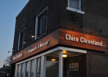 Cleveland Chiropractors Dr. Abraham Medlong, DC - CHIRO CLEVELAND