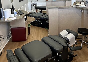 Jacksonville Chiropractors Dr. Robert Thompson, DC - SPINEWELL DISC & JOINT CENTERS