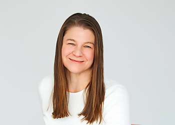 Dr. Amy Sharp, Ph.D. - Sunnyvale, CA Psychologists - Doctor Portrait Image